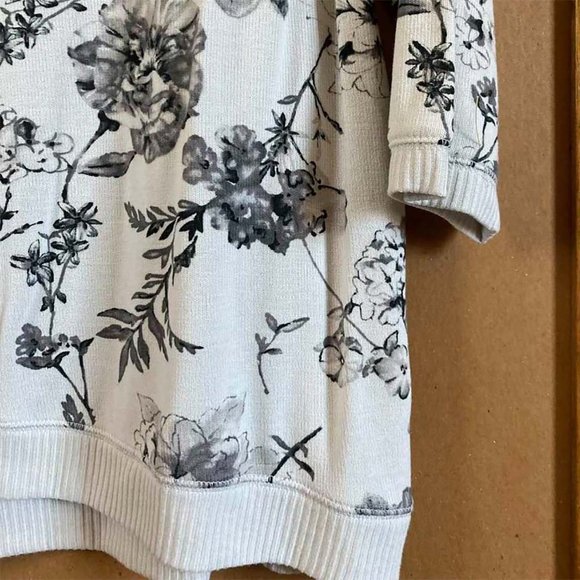 Sonoma Gray Floral Pullover Top Size Large - Picture 3 of 3